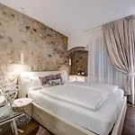 Taste Living Panzió Merano