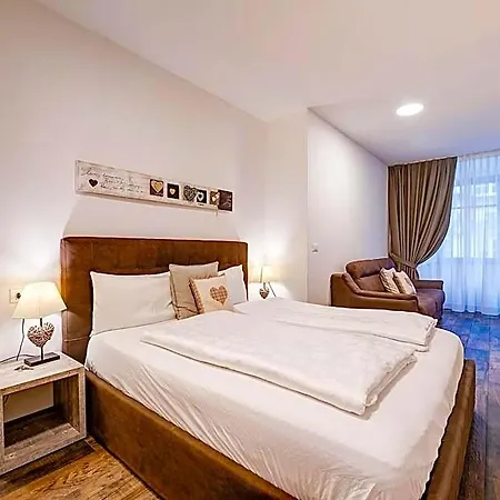 Taste Living Bed & Breakfast 3*